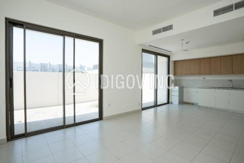 Villa in EMAAR South, Dubai South (Dubai World Central), Dubai 3 bedrooms, 130 sq.m. № 85346 - photo 8