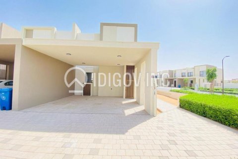 Adosado en Villanova, Dubai Land, Dubai, 4 dormitorios, 1137 m², № 85333