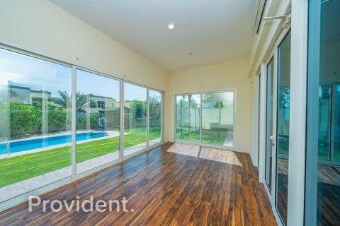 Villa in Jumeirah Park, Dubai 4 bedrooms, 738.1 sq.m. № 1725 - photo 16