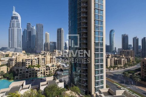 Apartment in The Residences, Downtown Dubai (Downtown Burj Dubai), Dubai 2 bedrooms, 132.94 sq.m. № 137257 - photo 3