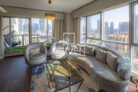 Apartment in The Residences, Downtown Dubai (Downtown Burj Dubai), Dubai 2 bedrooms, 132.94 sq.m. № 137257 - photo 11