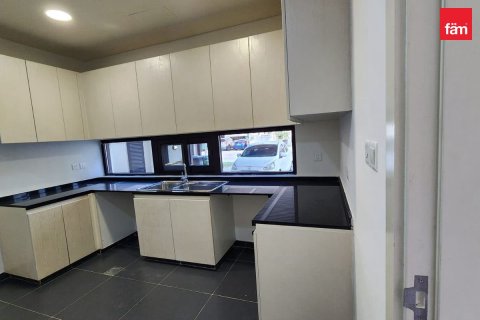 Adosado en Dubai, 3 dormitorios, 252.9 m², № 139159 - foto 7