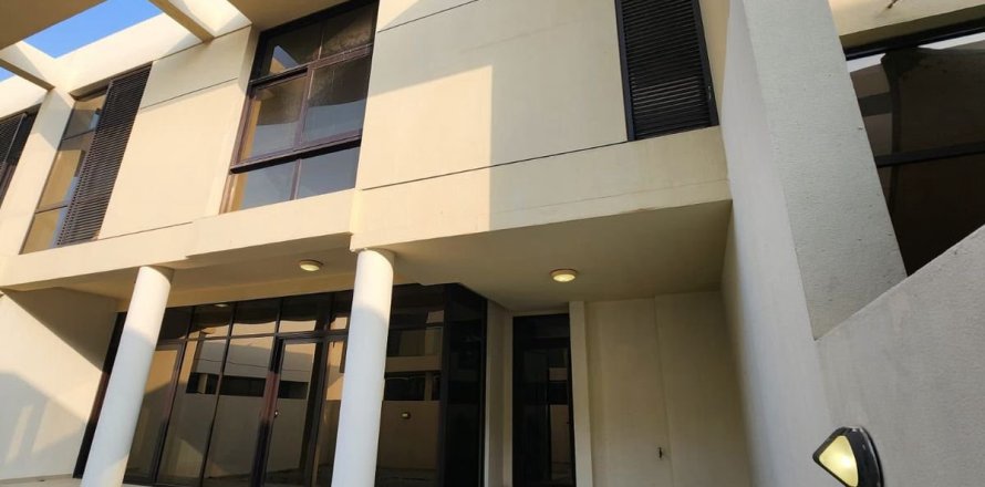 Adosado en Dubai, 3 dormitorios, 252.9 m², № 139159