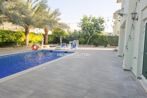 Villa in Al Furjan, Dubai 4 bedrooms, 309 sq.m. № 73965 - photo 4