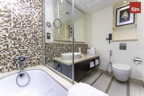 Купить квартиру в Даунтаун Дубай (Даунтаун Бурдж Дубай), Дубай: 1 спальня, 74м², № 90596 - фото 17