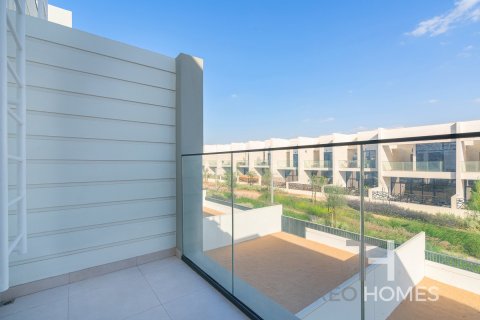 Townhouse in Al Furjan, Dubai 3 bedrooms, 255 sq.m. № 13564 - photo 14