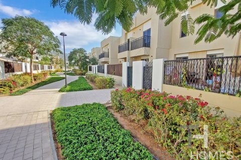 Townhouse in Town Square, Dubai 3 bedrooms, 196 sq.m. № 14095 - photo 10