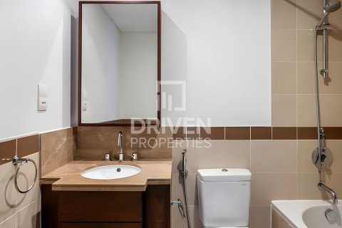 Appartement à 29 Burj Boulevard, Downtown Dubai (Downtown Burj Dubai), Dubai, 2 chambres, 109 m², № 65169 - photo 12