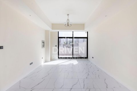 Adosado en District 11, Mohammed Bin Rashid City, Dubai, 4 dormitorios, 187 m², № 20319 - foto 3