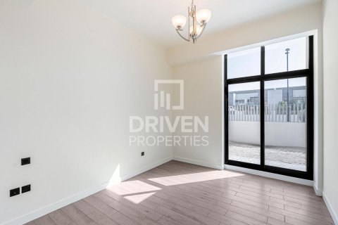 Adosado en District 11, Mohammed Bin Rashid City, Dubai, 4 dormitorios, 187 m², № 20319 - foto 5