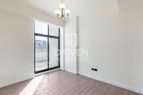 Adosado en District 11, Mohammed Bin Rashid City, Dubai, 4 dormitorios, 187 m², № 20319 - foto 4