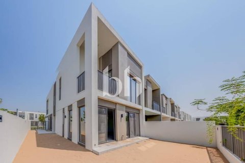 Villa in Tilal Al Ghaf, Dubai 4 bedrooms, 202 sq.m. № 58682 - photo 20
