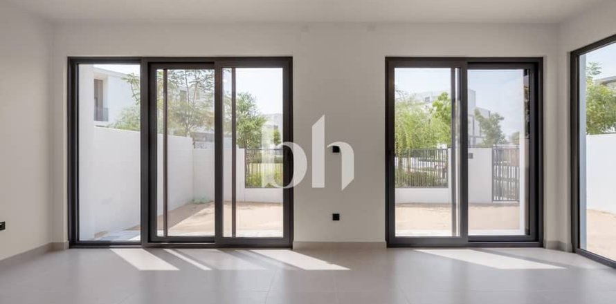 Villa in Tilal Al Ghaf, Dubai 4 bedrooms, 202 sq.m. № 58682
