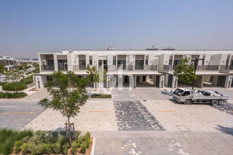 Villa in Tilal Al Ghaf, Dubai 4 bedrooms, 202 sq.m. № 58682 - photo 18