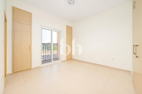 Villa in Dubai Land, Dubai 4 bedrooms, 457 sq.m. № 58706 - photo 6