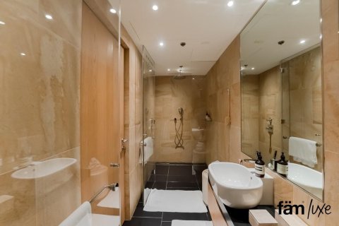 Apartment in Dubai 2 bedrooms, 180 sq.m. № 133035 - photo 3