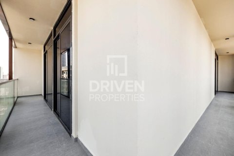 Apartment in Al Satwa, Dubai 2 bedrooms, 115.11 sq.m. № 128056 - photo 12