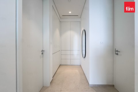 Apartment in Dubai 3 bedrooms, 198.6 sq.m. № 141969 - photo 18