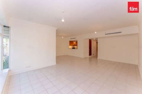Снять в аренду квартиру в Дубай Марине, Дубай: 3 спальни, 216.1м², № 141972 - фото 9