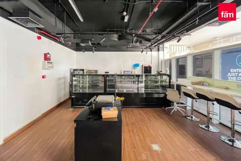 Shop in Dubai 358.4 sq.m. № 141975 - photo 7
