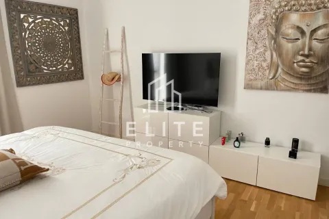 Apartment in Bluewaters Residences, Bluewaters, Dubai 2 bedrooms, 135 sq.m. № 85457 - photo 14