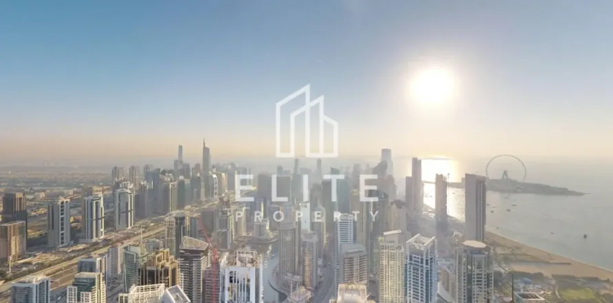 Apartment in Cayan Tower, Dubai Marina, Dubai 4 bedrooms, 312 sq.m. № 85459