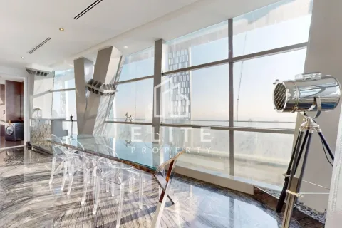 Apartment in Cayan Tower, Dubai Marina, Dubai 4 bedrooms, 312 sq.m. № 85459 - photo 2