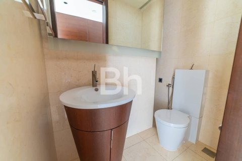 Apartment in Downtown Dubai (Downtown Burj Dubai), Dubai 2 bedrooms, 187 sq.m. № 24228 - photo 11