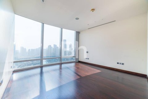 Apartment in Downtown Dubai (Downtown Burj Dubai), Dubai 2 bedrooms, 187 sq.m. № 24228 - photo 3