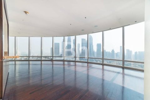 Apartment in Downtown Dubai (Downtown Burj Dubai), Dubai 2 bedrooms, 187 sq.m. № 24228 - photo 20