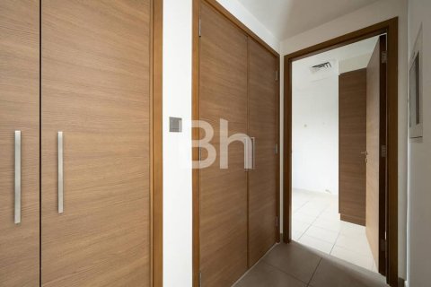 Снять в аренду виллу в Дубай Хилс Эстейт, Дубай: 3 спальни, 433м², № 24227 - фото 4
