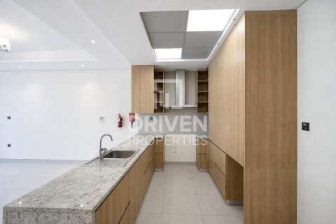 Villa in Liwan, Dubai Land, Dubai 5 bedrooms, 301.47 sq.m. № 143206 - photo 14