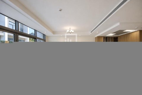 Villa in Liwan, Dubai Land, Dubai 5 bedrooms, 301.47 sq.m. № 143206 - photo 2