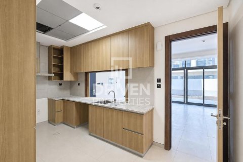 Villa in Liwan, Dubai Land, Dubai 5 bedrooms, 301.38 sq.m. № 143205 - photo 8