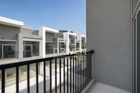 Villa in Liwan, Dubai Land, Dubai 5 bedrooms, 301.38 sq.m. № 143205 - photo 23