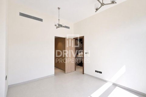 Villa in Liwan, Dubai Land, Dubai 5 bedrooms, 301.38 sq.m. № 143205 - photo 19