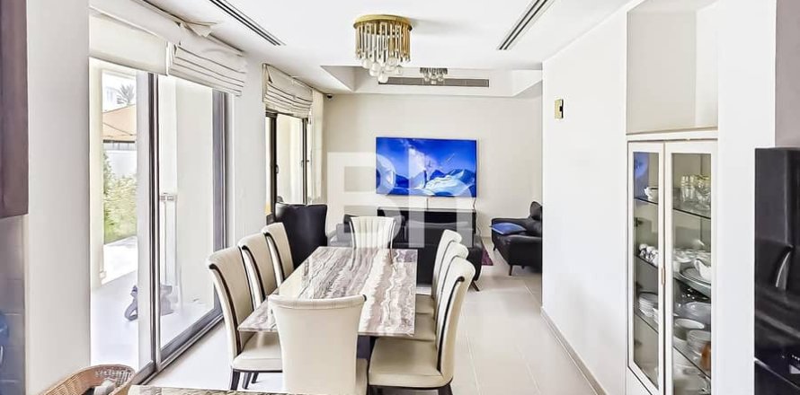 Townhouse in Reem, Dubai 4 bedrooms, 220 sq.m. № 56482