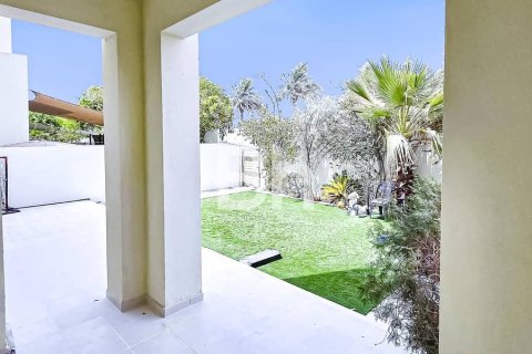Townhouse in Reem, Dubai 4 bedrooms, 220 sq.m. № 56482 - photo 2