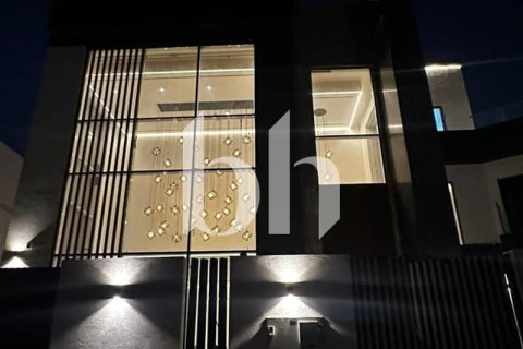 فيلا في Nadd Al Sheba, دبي 5 غرف نوم , 488 م² رقم 56486 - صورة 2