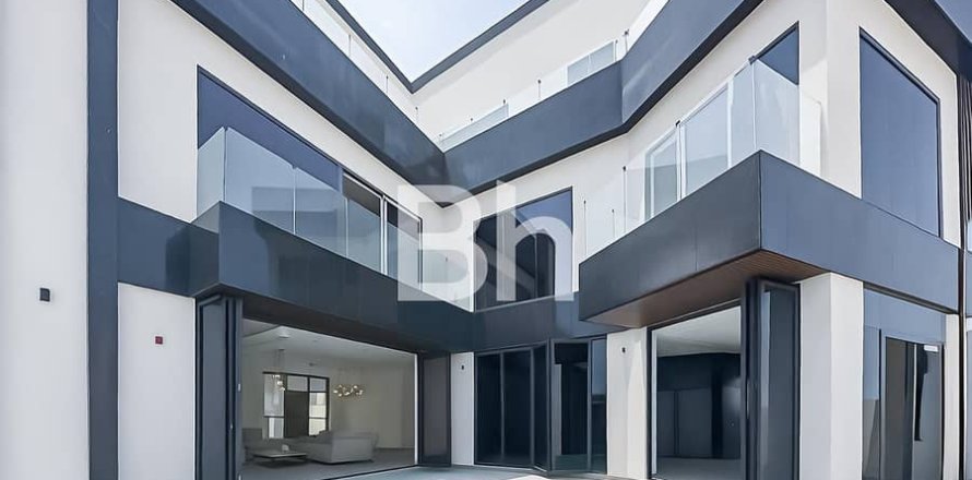 Villa in Nadd Al Sheba, Dubai 5 bedrooms, 488 sq.m. № 56486