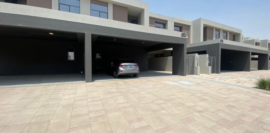 Villa in Dubai 4 bedrooms, 252 sq.m. № 52309
