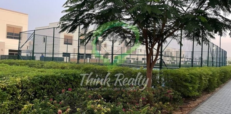 Townhouse in Town Square, Dubai 3 bedrooms, 209 sq.m. № 4089