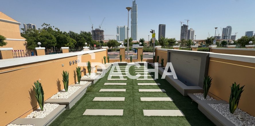 Townhouse in Jumeirah Village Triangle, Dubai 2 bedrooms, 152 sq.m. № 111603