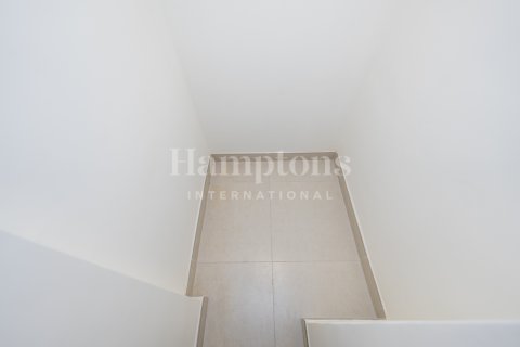 Снять в аренду виллу в Dubai South (Dubai World Central), Дубай: 4 спальни, 306.29840391м², № 64013 - фото 2