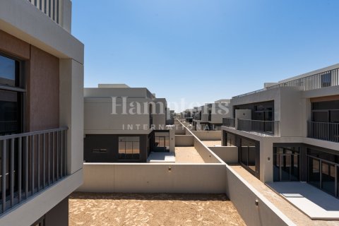 Снять в аренду виллу в Dubai South (Dubai World Central), Дубай: 4 спальни, 306.29840391м², № 64013 - фото 27