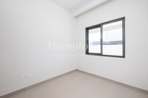 Снять в аренду виллу в Dubai South (Dubai World Central), Дубай: 4 спальни, 306.29840391м², № 64013 - фото 1