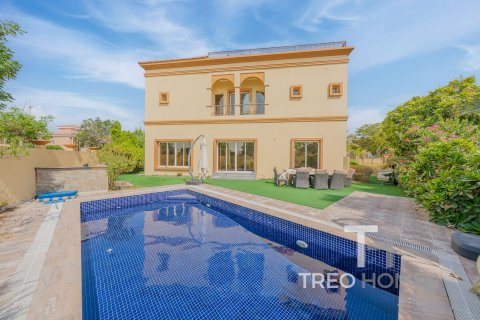 Villa à The Villa, Dubai, 6 chambres, 787 m², № 13519 - photo 1