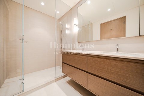 Снять в аренду квартиру в Даунтаун Дубай (Даунтаун Бурдж Дубай), Дубай: 3 спальни, 175.77247600м², № 63835 - фото 1