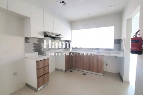 Снять в аренду таунхаус в Amaranta, Dubai Land, Дубай: 3 спальни, 178.93117800м², № 63834 - фото 11