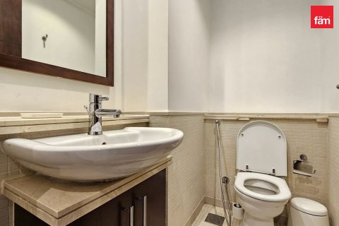 Снять в аренду квартиру в Дубай Марине, Дубай: 2 спальни, 134.1м², № 22723 - фото 10